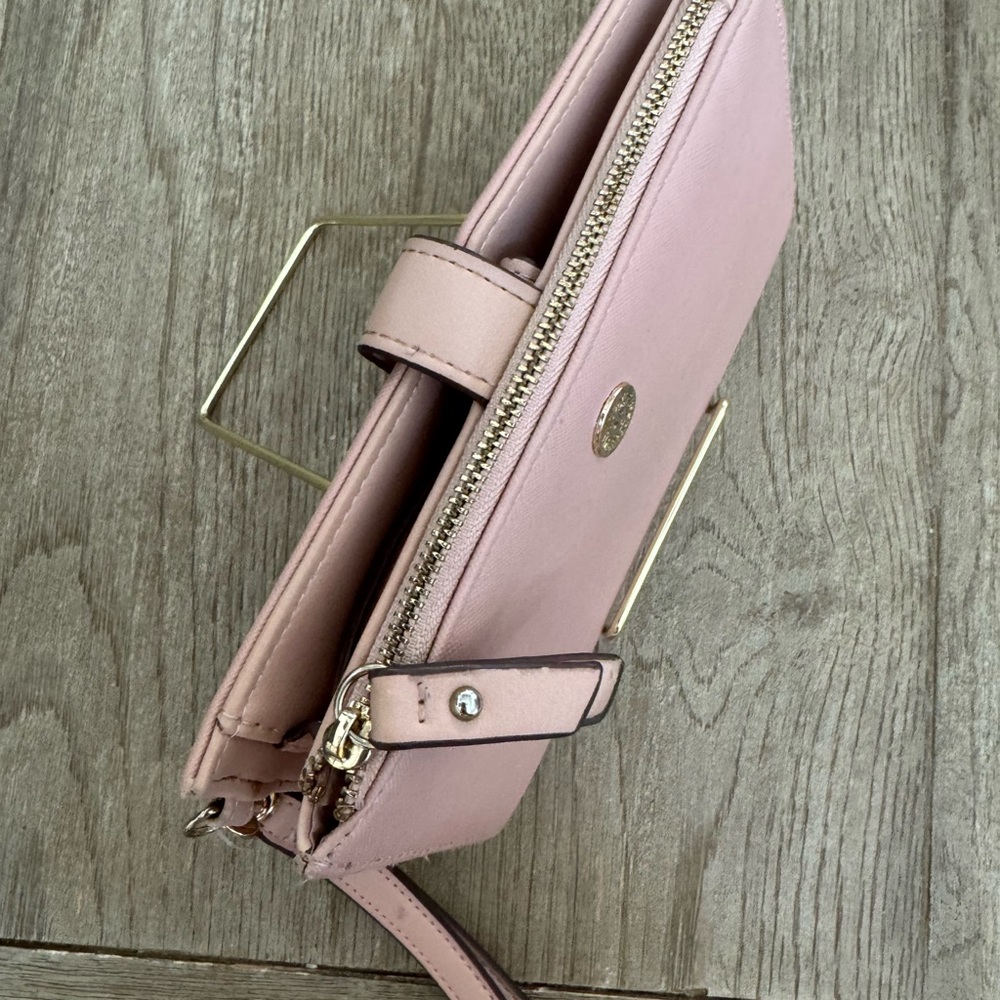 Anne Klein pink phone wallet like new - Picture 3 of 11